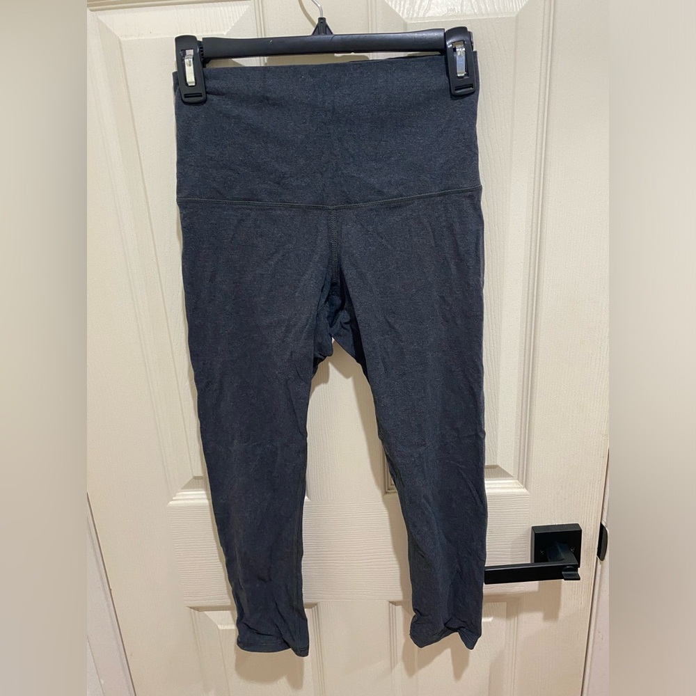LuluLemon cropped leggings